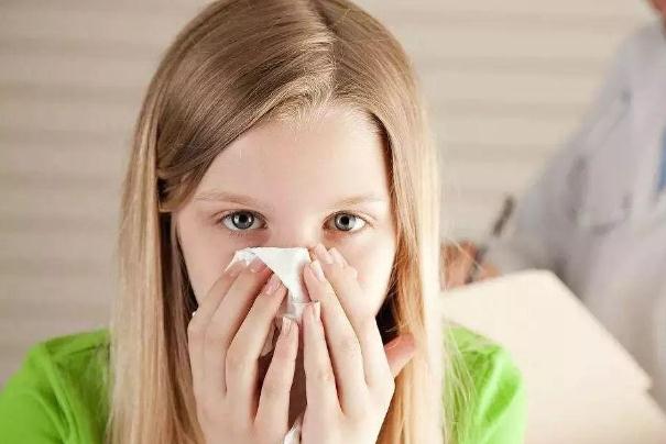 流感是病毒還是細(xì)菌 流感是風(fēng)熱還是風(fēng)寒感冒 流感是病毒還是細(xì)菌 流感是風(fēng)熱還是風(fēng)寒感冒