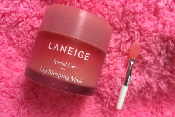 唇膜的保質(zhì)期有多久 唇膜用完要洗掉嗎 唇膜的保質(zhì)期有多久 唇膜用完要洗掉嗎