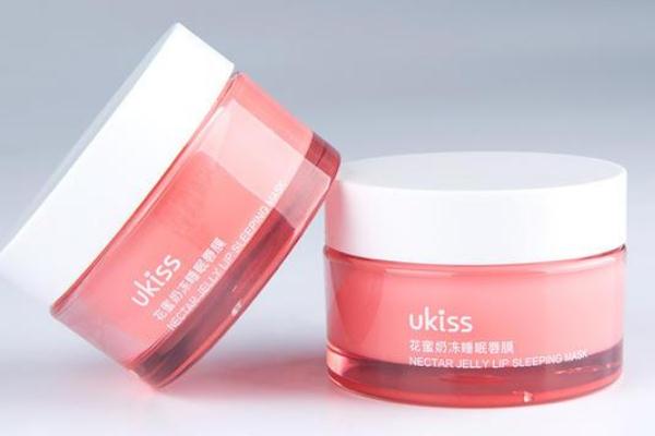 唇膜要卸掉嗎 唇膜要每天用嗎 唇膜要卸掉嗎 唇膜要每天用嗎