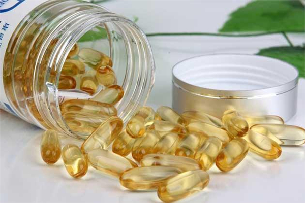 魚(yú)肝油是什么提煉的 魚(yú)肝油直接吞可以嗎 魚(yú)肝油是什么提煉的 魚(yú)肝油直接吞可以嗎