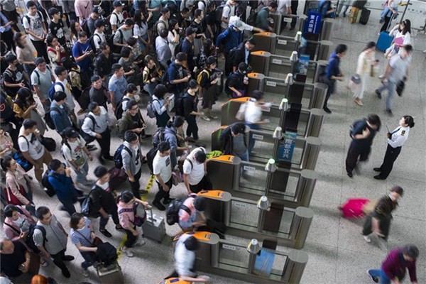 “五一”假期出行高峰即將來臨 五一出門注意事項(xiàng) “五一”假期出行高峰即將來臨 五一出門注意事項(xiàng)