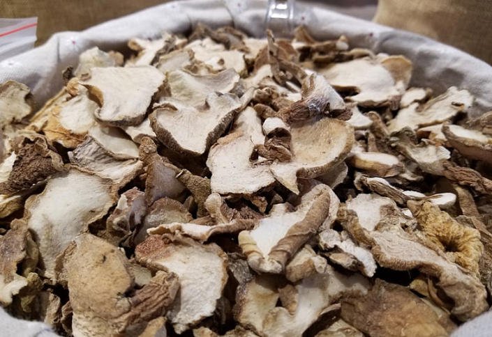 黃精對女人的功效與作用 女人可以吃黃精嗎 黃精對女人的功效與作用 女人可以吃黃精嗎