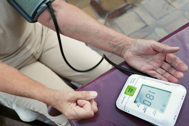 高血壓的危害和嚴(yán)重性 高血壓的并發(fā)癥有哪些 高血壓的危害和嚴(yán)重性 高血壓的并發(fā)癥有哪些