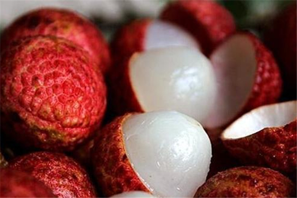 荔枝可以豐胸嗎 荔枝有什么功效 荔枝可以豐胸嗎 荔枝有什么功效