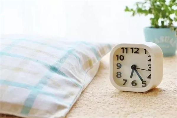 脂肪肝有什么癥狀表現(xiàn) 脂肪肝怎么預(yù)防 脂肪肝有什么癥狀表現(xiàn) 脂肪肝怎么預(yù)防