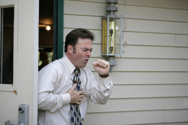 支氣管炎和咽炎有什么區(qū)別 支氣管炎和咽炎會同時存在嗎 支氣管炎和咽炎有什么區(qū)別 支氣管炎和咽炎會同時存在嗎