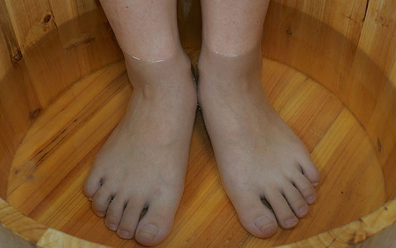睡前泡腳真的有助于睡眠嗎 睡前泡腳真的有助于睡眠嗎