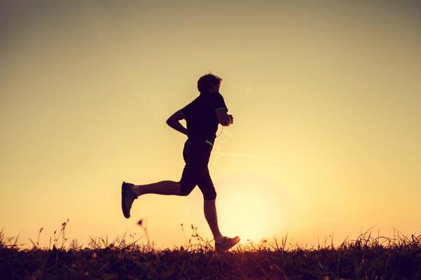 跑步多久才能起到減肥的作用 每天堅(jiān)持跑步的好處 跑步多久才能起到減肥的作用 每天堅(jiān)持跑步的好處
