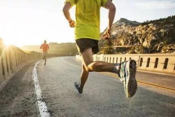 跑步多久能看到明顯的效果 跑步多久才能起到燃脂 跑步多久能看到明顯的效果 跑步多久才能起到燃脂