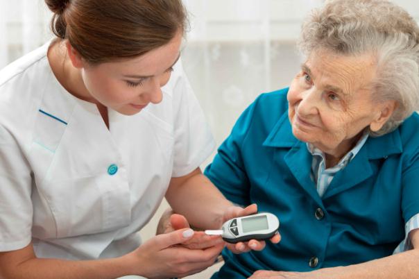 血糖高的人飲食有哪些禁忌 血糖高可以吃草莓嗎 血糖高的人飲食有哪些禁忌 血糖高可以吃草莓嗎