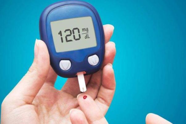 血糖高的人飲食有哪些禁忌 血糖高可以吃草莓嗎 血糖高的人飲食有哪些禁忌 血糖高可以吃草莓嗎