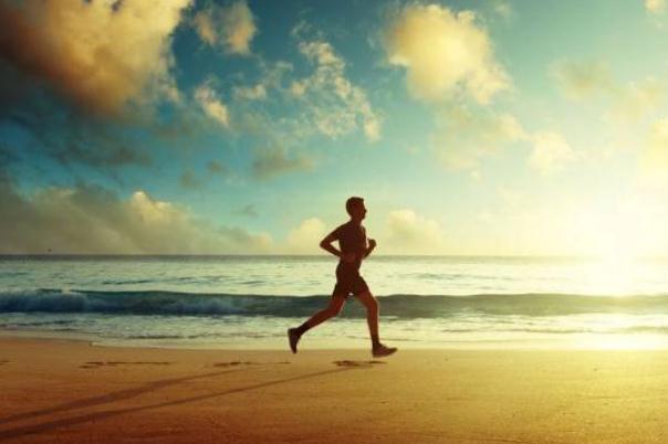 跑步要戴護(hù)膝嗎 跑步要穿什么衣服 跑步要戴護(hù)膝嗎 跑步要穿什么衣服