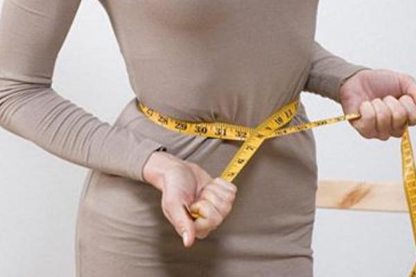 瘦肚子和腰上贅肉最有效的方法 瘦肚子的運動方法 瘦肚子和腰上贅肉最有效的方法 瘦肚子的運動方法