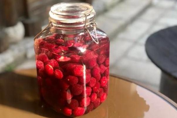 楊梅可以泡酒喝嗎 楊梅泡酒喝有什么好處 楊梅可以泡酒喝嗎 楊梅泡酒喝有什么好處