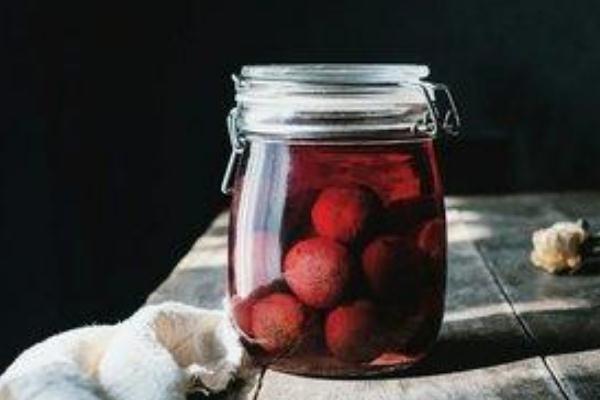 楊梅泡酒要洗嗎 楊梅酒可以泡二次嗎 楊梅泡酒要洗嗎 楊梅酒可以泡二次嗎