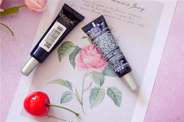 歐萊雅紫熨斗眼霜真假怎么辨別 歐萊雅紫熨斗眼霜有幾個版本 歐萊雅紫熨斗眼霜真假怎么辨別 歐萊雅紫熨斗眼霜有幾個版本