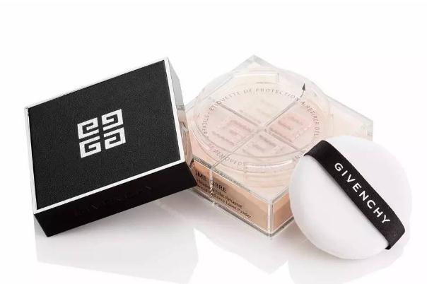 散粉和粉餅的區(qū)別作用 散粉和粉餅?zāi)膫€(gè)定妝效果好 散粉和粉餅的區(qū)別作用 散粉和粉餅?zāi)膫€(gè)定妝效果好