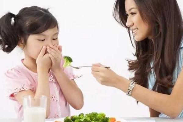 孩子挑食不長(zhǎng)個(gè)怎么辦 孩子挑食特別嚴(yán)重怎么辦 孩子挑食不長(zhǎng)個(gè)怎么辦 孩子挑食特別嚴(yán)重怎么辦