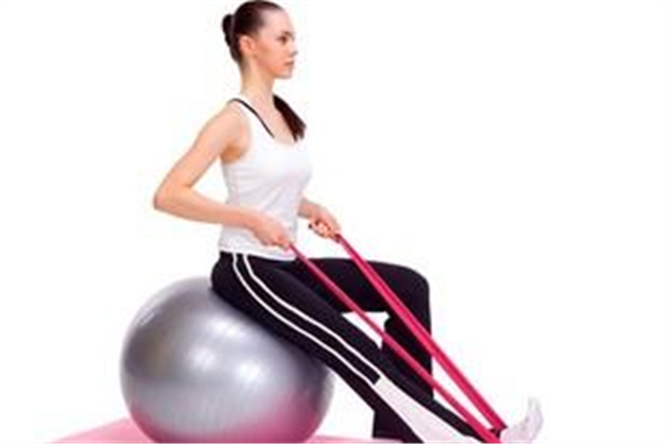 拉力帶可以改善駝背嗎 拉力帶怎么改善駝背 拉力帶可以改善駝背嗎 拉力帶怎么改善駝背