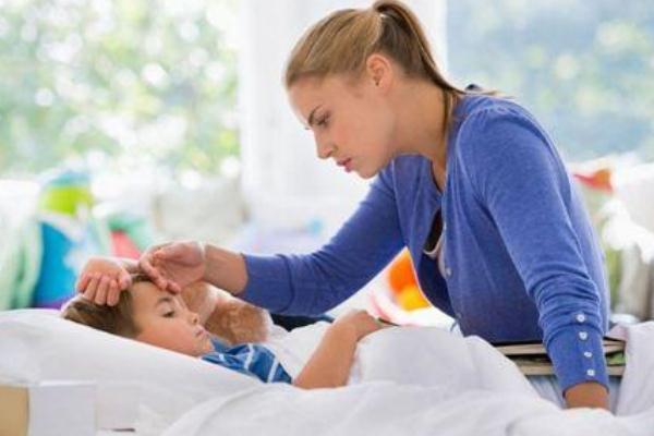 嬰兒發(fā)燒要幾天才能好 嬰兒發(fā)燒一般持續(xù)幾天 嬰兒發(fā)燒要幾天才能好 嬰兒發(fā)燒一般持續(xù)幾天