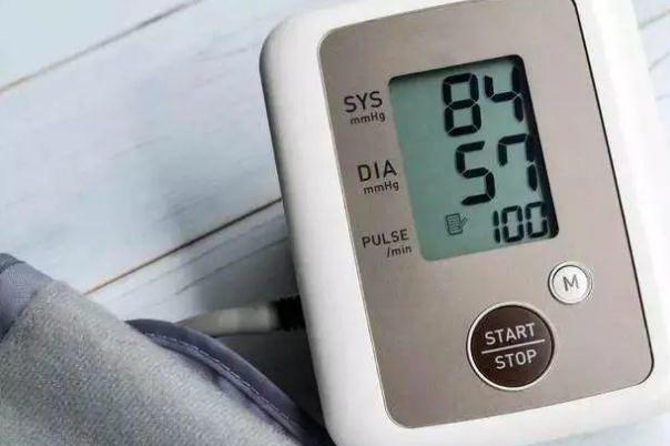 低血壓是什么引起的 低血壓吃什么食物能補(bǔ)上來 低血壓是什么引起的 低血壓吃什么食物能補(bǔ)上來