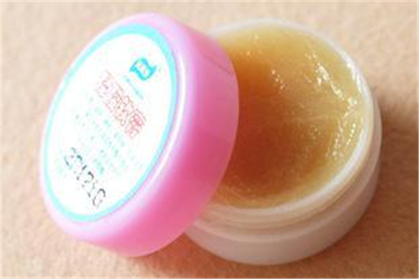 護臀霜用到寶寶幾個月 護臀霜用手涂還是棉簽 護臀霜用到寶寶幾個月 護臀霜用手涂還是棉簽