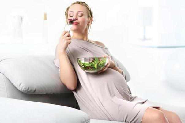 孕婦感冒可以喝紅糖姜水嗎 孕婦感冒可以喝板藍(lán)根顆粒嗎 孕婦感冒可以喝紅糖姜水嗎 孕婦感冒可以喝板藍(lán)根顆粒嗎