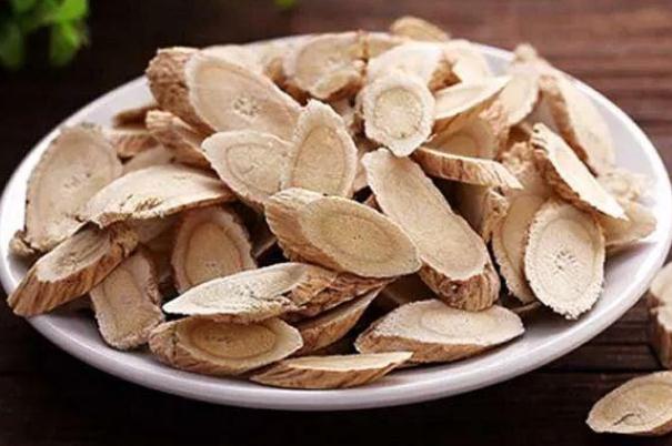 黃芪泡水能長(zhǎng)期喝嗎 黃芪泡水喝能減肥嗎 黃芪泡水能長(zhǎng)期喝嗎 黃芪泡水喝能減肥嗎