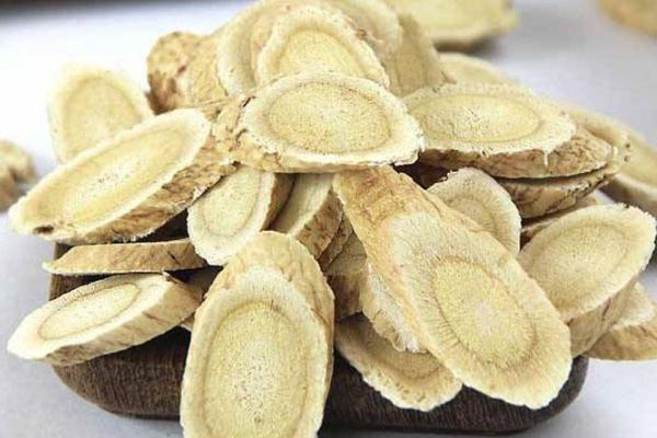 黃芪泡水能長(zhǎng)期喝嗎 黃芪泡水喝能減肥嗎 黃芪泡水能長(zhǎng)期喝嗎 黃芪泡水喝能減肥嗎