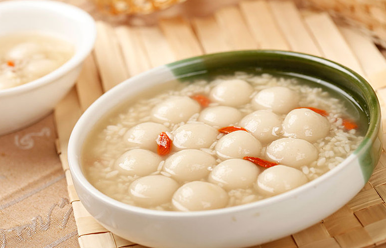 女人經(jīng)常吃醪糟的好處 女人吃醪糟功效與作用 女人經(jīng)常吃醪糟的好處 女人吃醪糟功效與作用