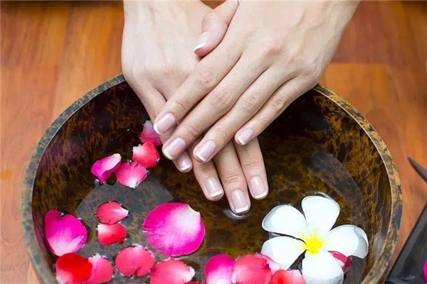 手部怎么保養(yǎng)才能更嫩 手部護理小妙招 手部怎么保養(yǎng)才能更嫩 手部護理小妙招