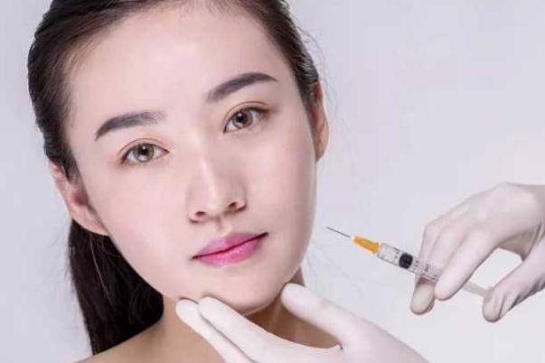 瘦臉針的后遺癥有哪些 如何保證打完瘦臉針之后的安全性 瘦臉針的后遺癥有哪些 如何保證打完瘦臉針之后的安全性
