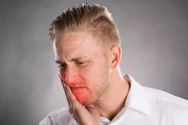 口腔潰瘍可以吃海鮮嗎 口腔潰瘍可以吃荔枝嗎 口腔潰瘍可以吃海鮮嗎 口腔潰瘍可以吃荔枝嗎