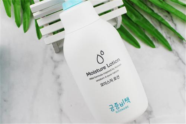 身體乳為什么用了長(zhǎng)毛 身體乳長(zhǎng)毛停用會(huì)消退嗎 身體乳為什么用了長(zhǎng)毛 身體乳長(zhǎng)毛停用會(huì)消退嗎