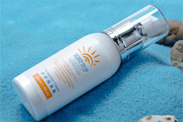 隔離霜的正確使用順序 隔離霜有什么作用 隔離霜的正確使用順序 隔離霜有什么作用