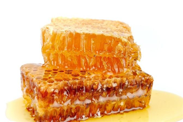 蜂膠可以降低血糖嗎 蜂膠有什么作用和功效 蜂膠可以降低血糖嗎 蜂膠有什么作用和功效