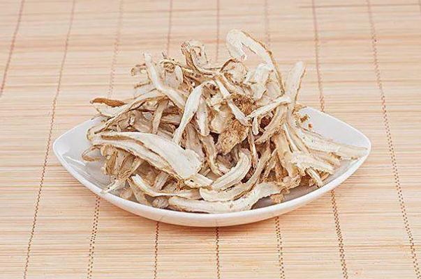 當(dāng)歸可以泡腳用嗎 當(dāng)歸泡腳的好處 當(dāng)歸可以泡腳用嗎 當(dāng)歸泡腳的好處