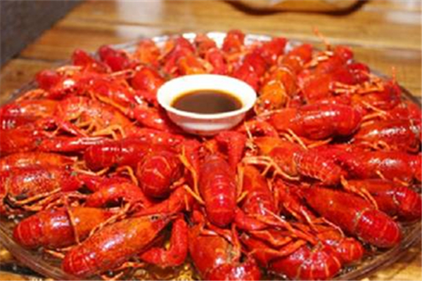 小龍蝦做好后肉散了怎么回事 小龍蝦怎么做肉質(zhì)緊實 小龍蝦做好后肉散了怎么回事 小龍蝦怎么做肉質(zhì)緊實