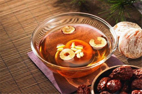 夏季什么泡水喝對身體好 夏季泡水喝什么好 夏季什么泡水喝對身體好 夏季泡水喝什么好