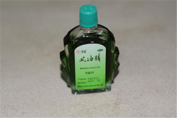 風(fēng)油精有麝香成分嗎 風(fēng)油精孕婦可以用嗎 風(fēng)油精有麝香成分嗎 風(fēng)油精孕婦可以用嗎