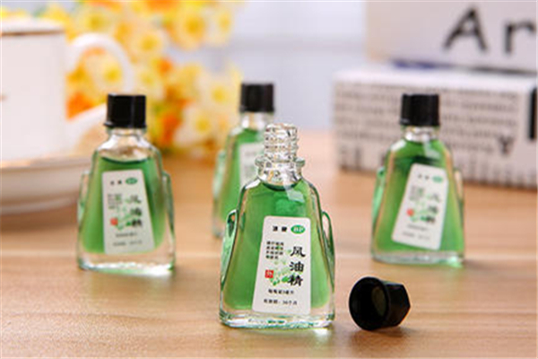 風油精有提神的作用嗎 風油精怎么提神醒腦 風油精有提神的作用嗎 風油精怎么提神醒腦