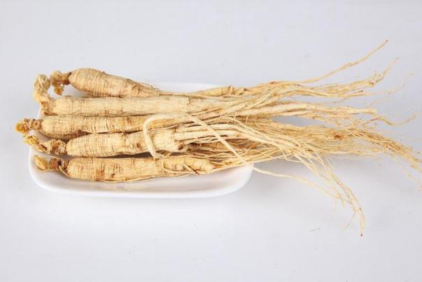 人參泡水喝的正確方法 人參泡水多久喝一次 人參泡水喝的正確方法 人參泡水多久喝一次