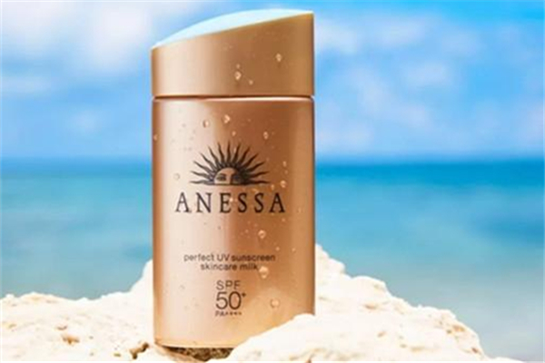 安耐曬夏天用油嗎 安耐曬夏天用不完的怎么保存 安耐曬夏天用油嗎 安耐曬夏天用不完的怎么保存