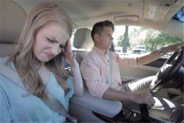 暈車想吐吐不出來怎么辦 暈車為什么會胃不舒服 暈車想吐吐不出來怎么辦 暈車為什么會胃不舒服