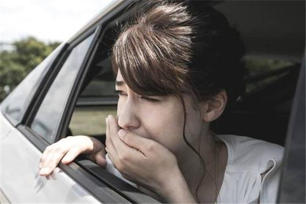 暈車想吐吐不出來怎么辦 暈車為什么會胃不舒服 暈車想吐吐不出來怎么辦 暈車為什么會胃不舒服