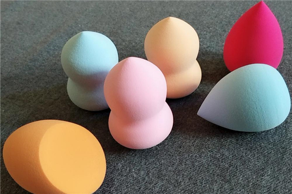 美妝蛋使用前要打濕嗎 美妝蛋的正確使用方法 美妝蛋使用前要打濕嗎 美妝蛋的正確使用方法