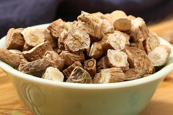 板藍根可以預(yù)防流感嗎 板藍根可以和阿莫西林一起吃么 板藍根可以預(yù)防流感嗎 板藍根可以和阿莫西林一起吃么