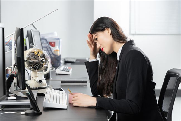 頭疼嘴苦是什么原因 頭疼嘴苦怎么辦 頭疼嘴苦是什么原因 頭疼嘴苦怎么辦