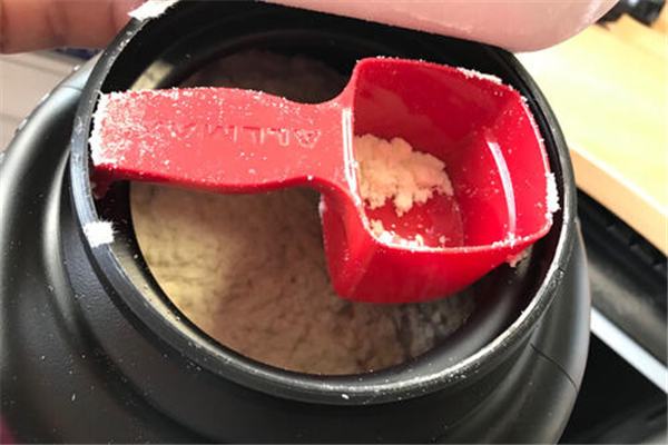 增肌粉可以天天喝嗎 增肌粉喝多了有什么副作用 增肌粉可以天天喝嗎 增肌粉喝多了有什么副作用