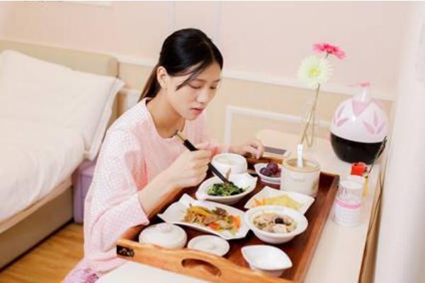 坐月子坐多少天 坐月子30天可以出門嗎 坐月子坐多少天 坐月子30天可以出門嗎